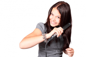 Consejos para el correcto uso de la plancha del pelo